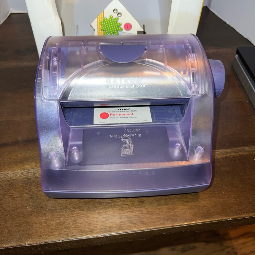 XYRON 5” Create-a-Sticker Sticker Maker Machine Model 500 - Picture 2 of 10